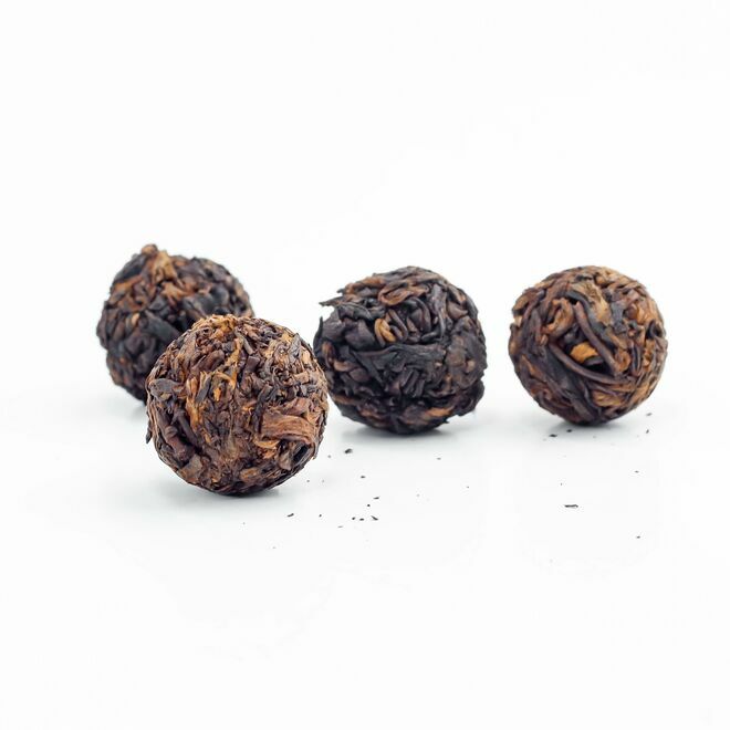2015 Bu Lang Shan Pu'erh Reife Drachenkugel